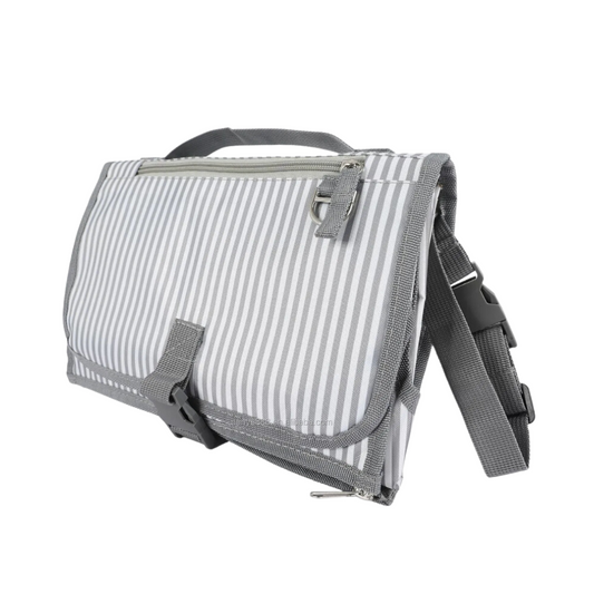 Cambiador impermeable y portátil con cierre broche